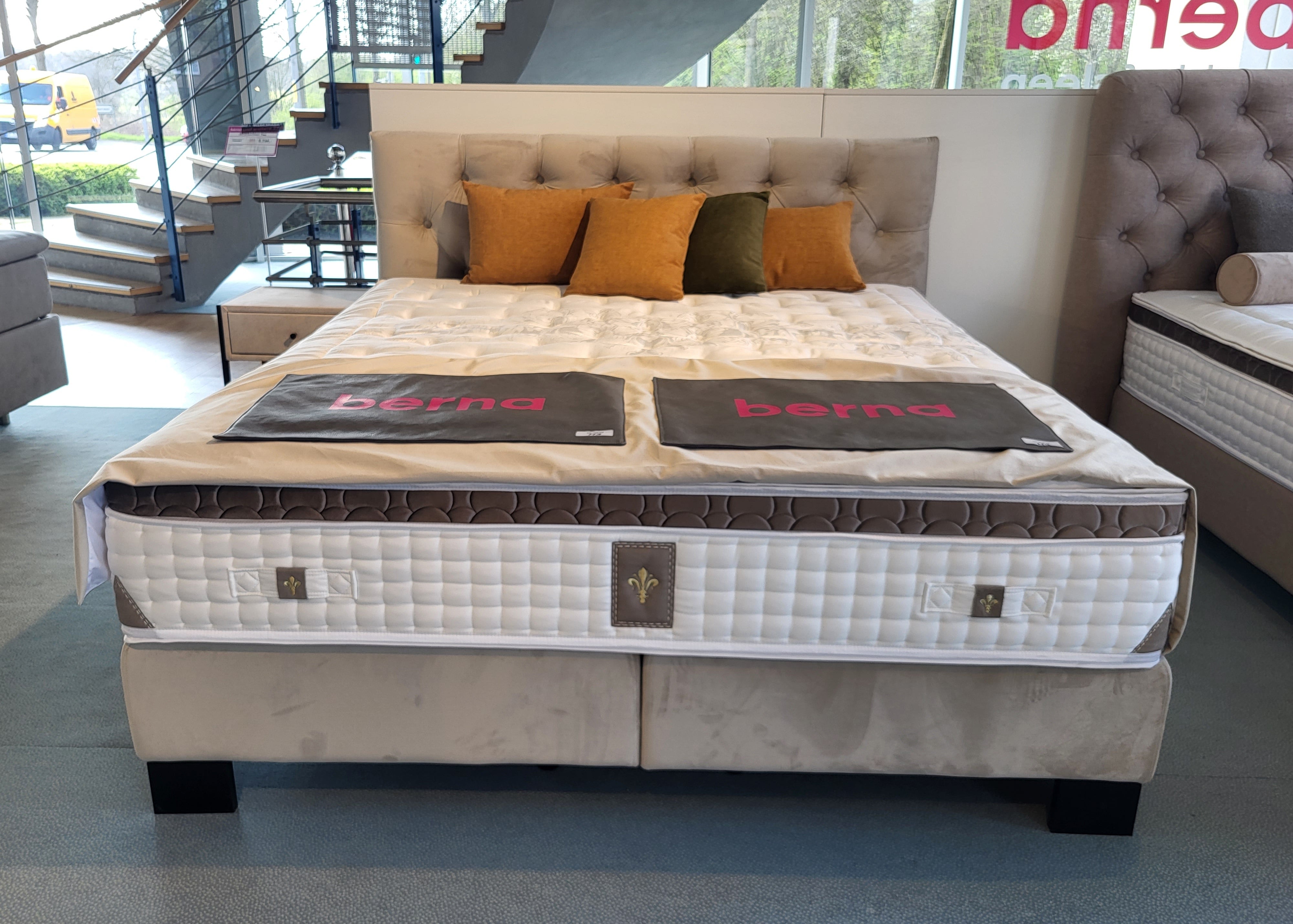 Boxspringbett 180 x 200 Modell Chesterfield Light – Ausstellungsstueck