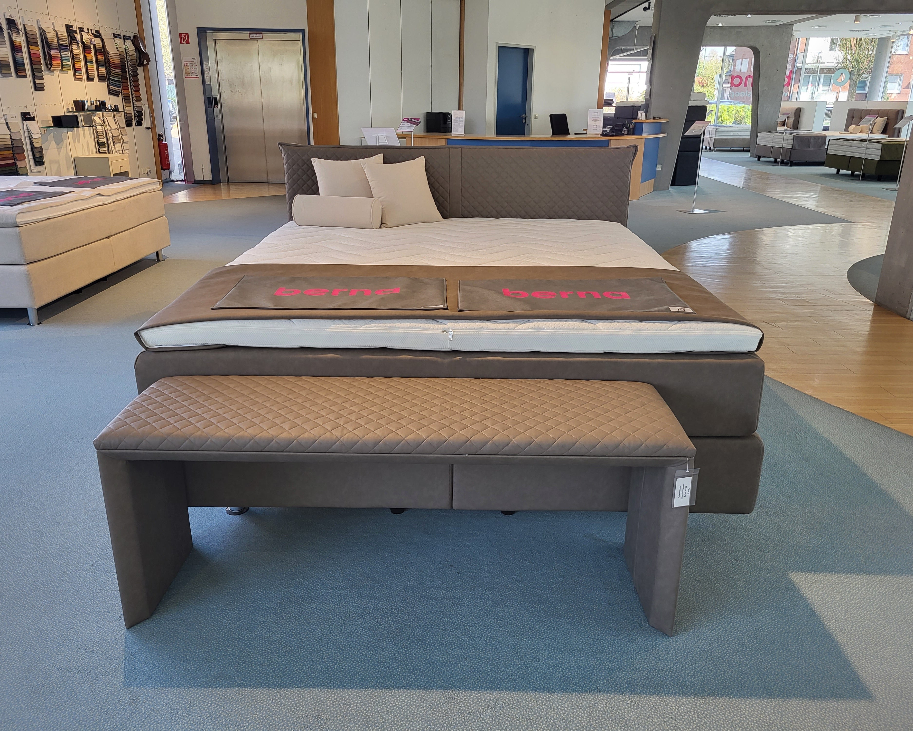 Boxspringbett 180 x 200 Modell Lyon Classic enjoy Ausstellungsstueck