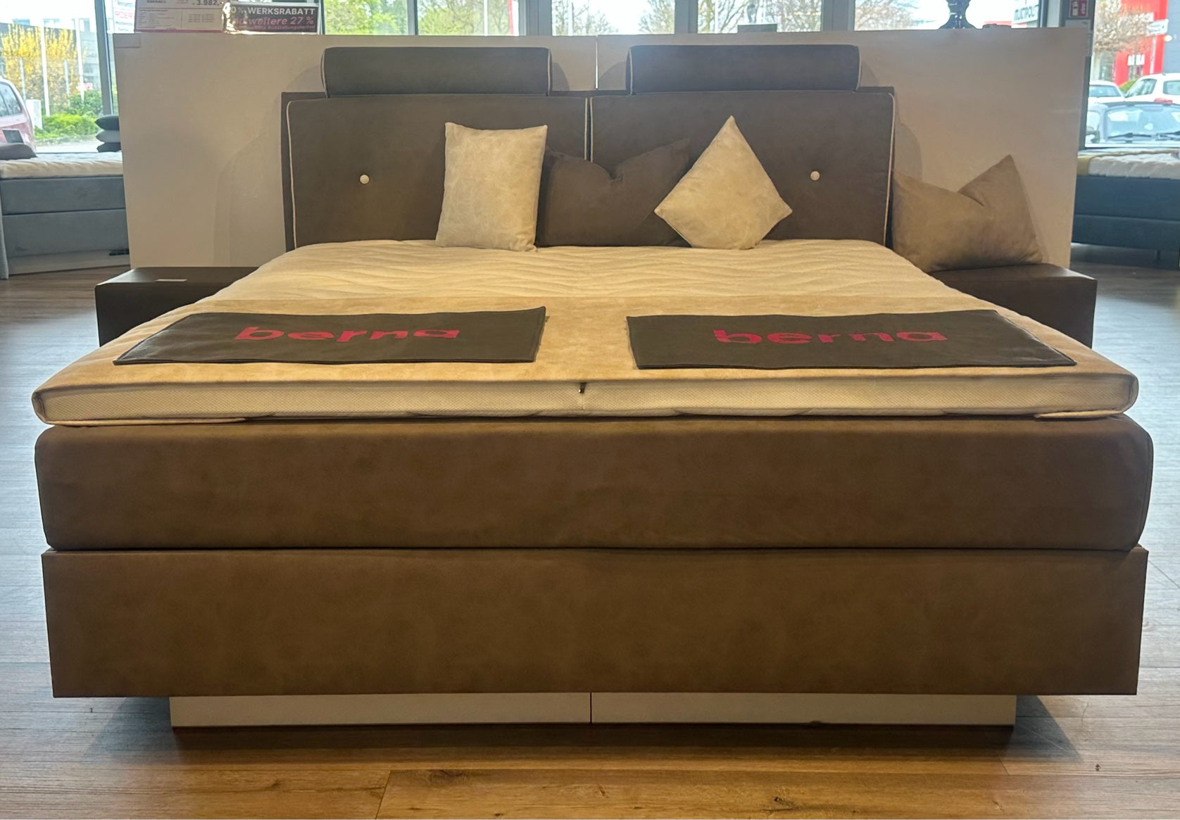 Boxspringbett mit Bettkasten 180x200cm Modell Dubai Ausstellungsbett Krefeld
