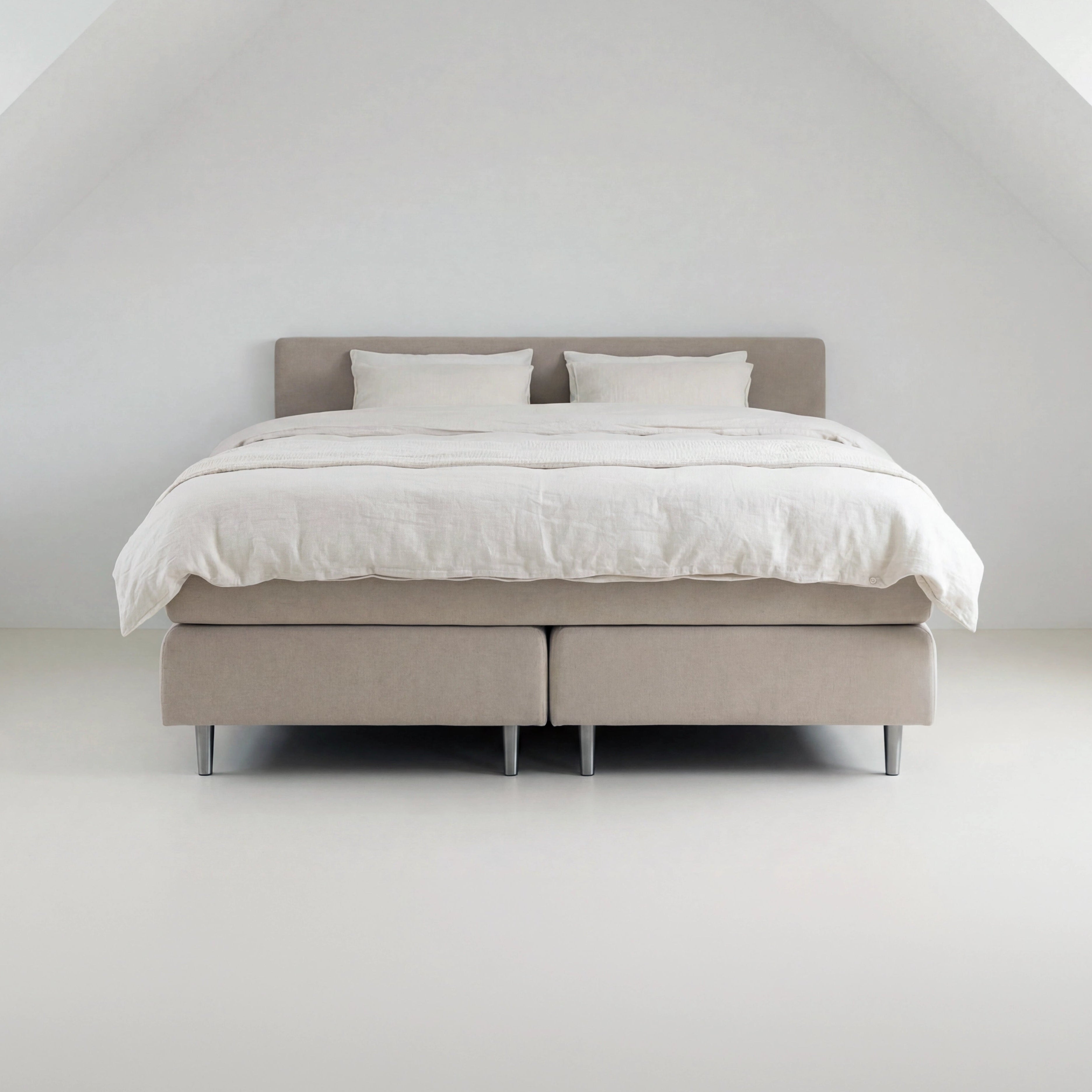 Boxspringbett für Dachschrägen 01